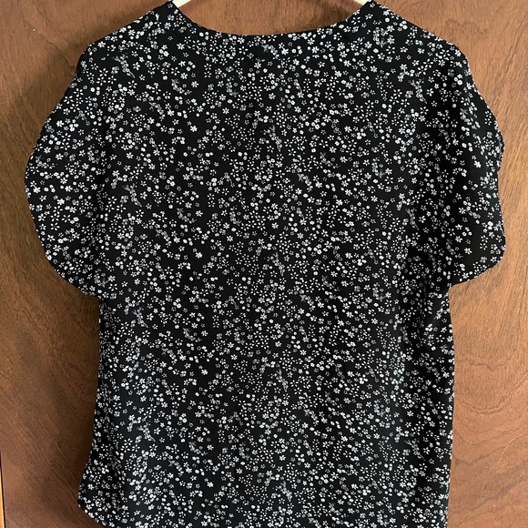 Pink Rose Front Tie Blouse⚫️ - Picture 4 of 5